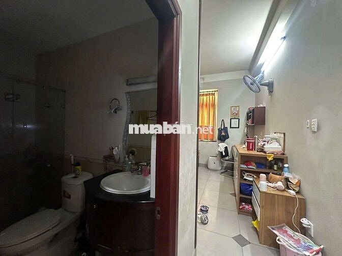 12ty5 thương lương chính chủ bán nhà măt tiền nôi bô KDC cao lỗ P4 Q8