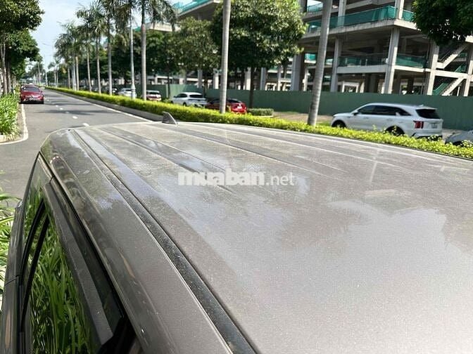 Toyota Innova E 2021 Số sàn 7c màu đồng ánh kim