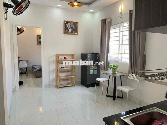 CHO THUÊ CHDV 1PN TÁCH BẾP 40m2 MỚI KENG NGAY ĐIỆN BIÊN PHỦ GIÁ HỜI