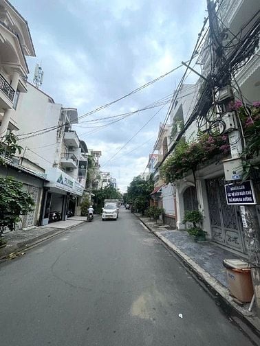 Cho thuê nhà nguyên căn đường LÊ ĐỨC THỌ - Gần Ngã 4 Phạm Huy Thông- 