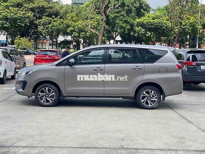 Toyota Innova 2021 E 2.0 MT - 87000 km