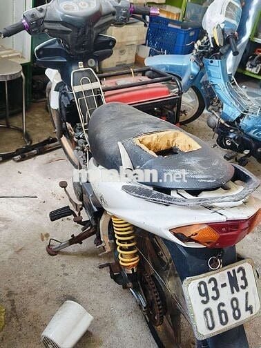 Xe máy Nhật Bản màu Trắng