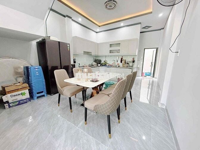 Bán Nhà Mới Sổ Riêng Hoàn Công Full Nội Thất Cổng 11 Phước Tân