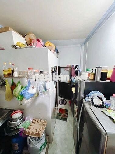 SÁT MẶT TIỀN Q4  NGANG 3.2 X 9M