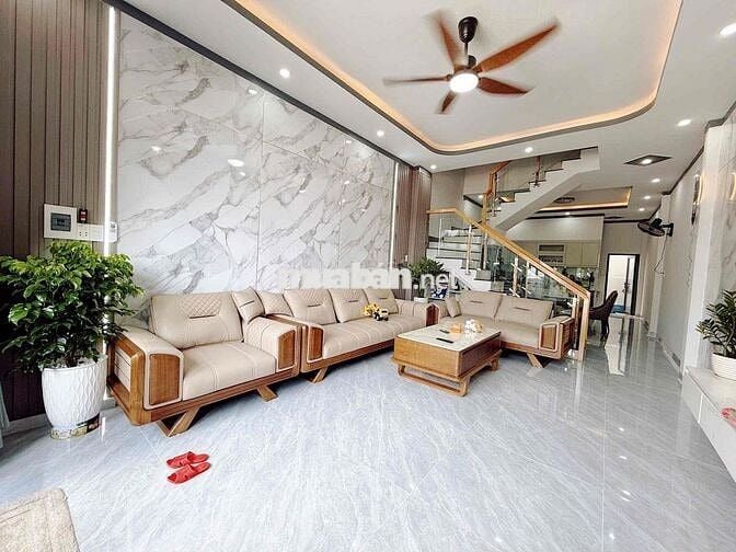 Bán Nhà Mới Sổ Riêng Hoàn Công Full Nội Thất Cổng 11 Phước Tân