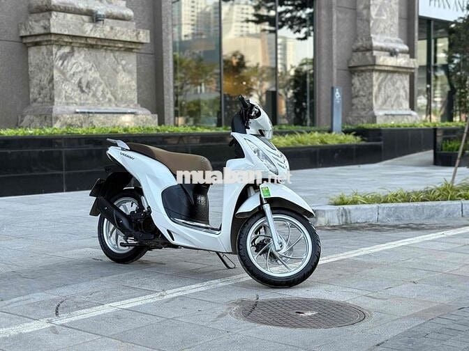 Honda Vision 2023 Cao cấp Smartkey Trắng 29H2