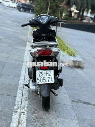 Honda Vision 2023 Cao cấp Smartkey Trắng 29H2