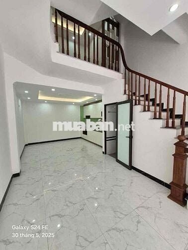 Hơn 5 tỷ có nhà mới Vĩnh Quỳnh-3 gác đỗ cửa, thông-48m*5T;MT4m;4N