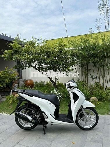 Honda SH150 CBS 2018 Trắng 4000 km
