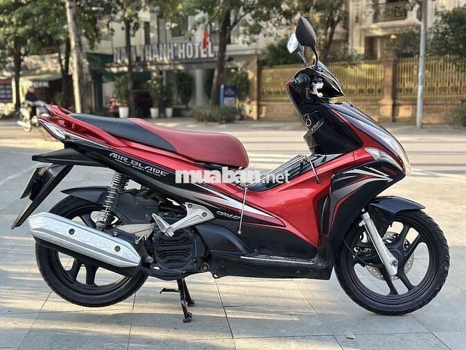 Honda Air Blade Fi 110 2012 Đỏ đen mới 95%