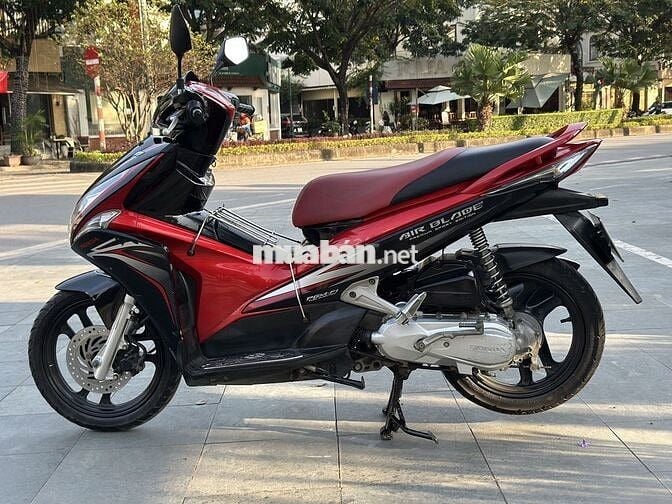 Honda Air Blade Fi 110 2012 Đỏ đen mới 95%