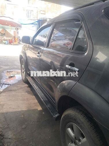 Toyota Fortuner 2010 2.5G - 150000 km