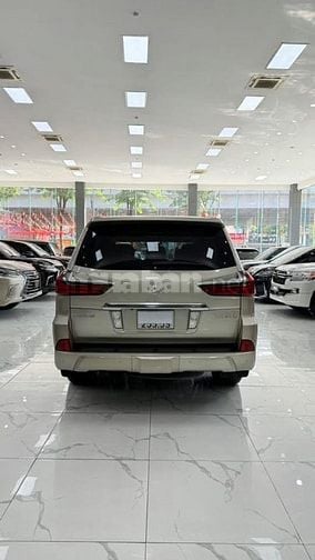 Bán Lexus LX570 sản xuất 2016, màu vàng cát cực đẹp.