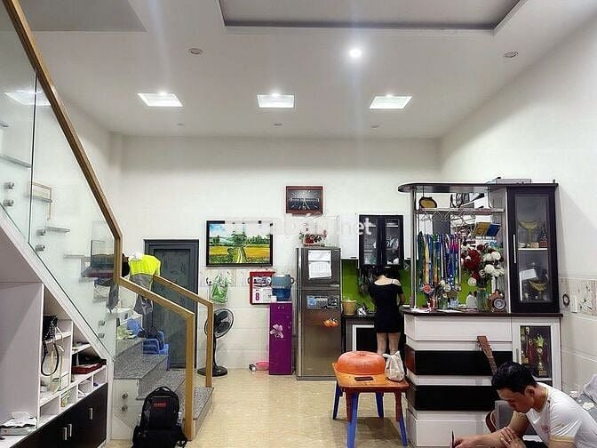 Bán nhà 2 tầng, Lô Góc, Trung tâm phố tây An Thượng 14