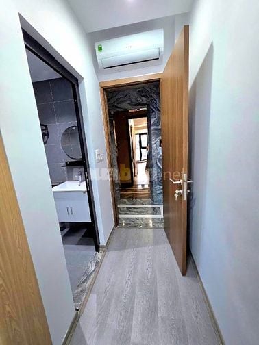 BÁN NHÀ PHỐ TRẠM THANG MÁY 7 TẦNG (34m2 – GIÁ CHÀO 10 TỶ 500)