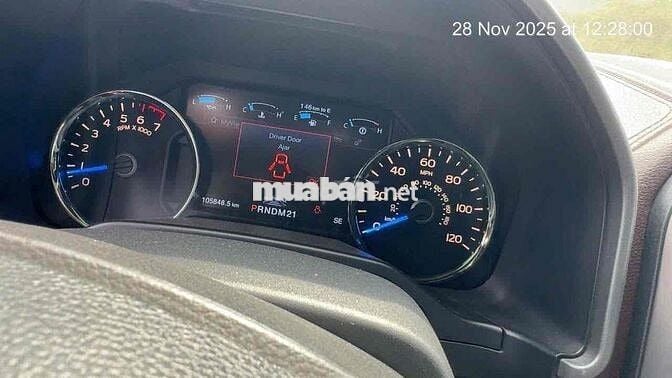 Ford F-150 Platinum sx2015 odo 65.000 miles.