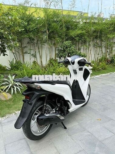 Honda SH150 CBS 2018 Trắng 4000 km