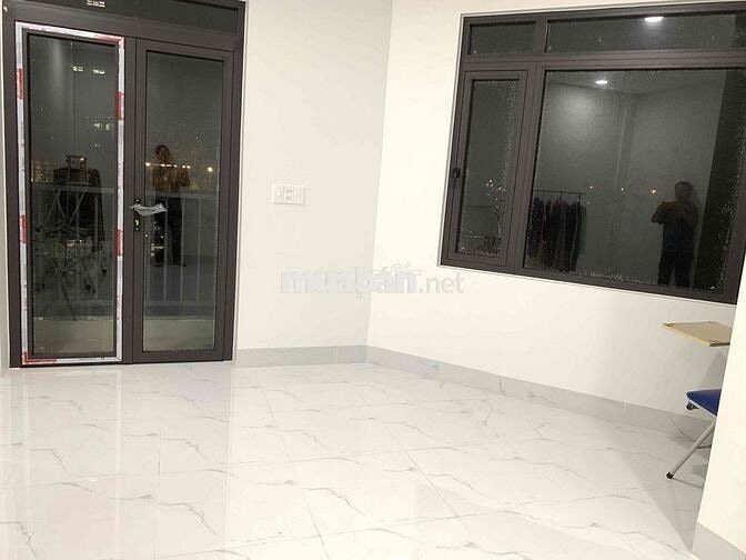 mình chỉ cho nữ thuê ưu tiên các bạn sinh viên , nhân viên vp