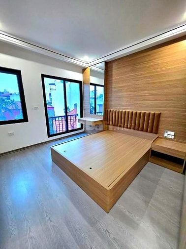 BÁN NHÀ PHỐ TRẠM THANG MÁY 7 TẦNG (34m2 – GIÁ CHÀO 10 TỶ 500)