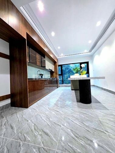 BÁN NHÀ PHỐ TRẠM THANG MÁY 7 TẦNG (34m2 – GIÁ CHÀO 10 TỶ 500)
