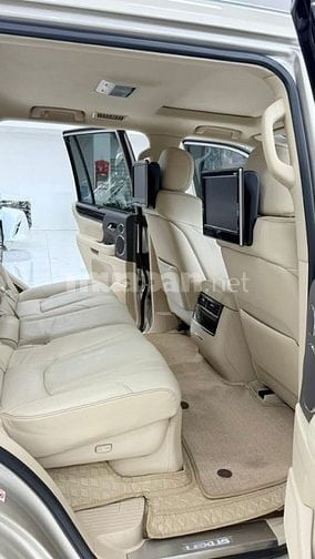 Bán Lexus LX570 sản xuất 2016, màu vàng cát cực đẹp.