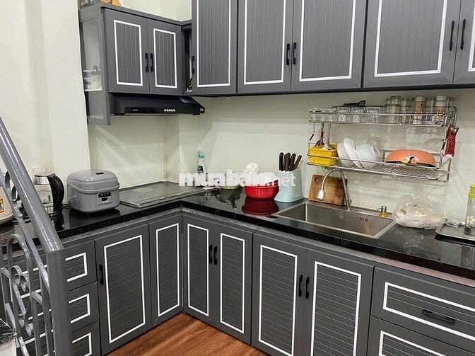 BÁN NHÀ TÂN PHƯỚC P.10 Q.10 1 TRỆT 2 LẦU 4PN (3.6M x 10M) 6,5 T TL