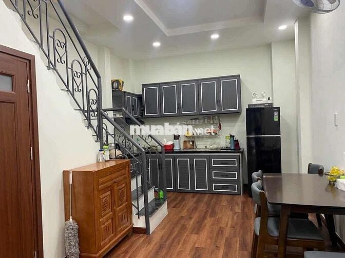 BÁN NHÀ TÂN PHƯỚC P.10 Q.10 1 TRỆT 2 LẦU 4PN (3.6M x 10M) 6,5 T TL