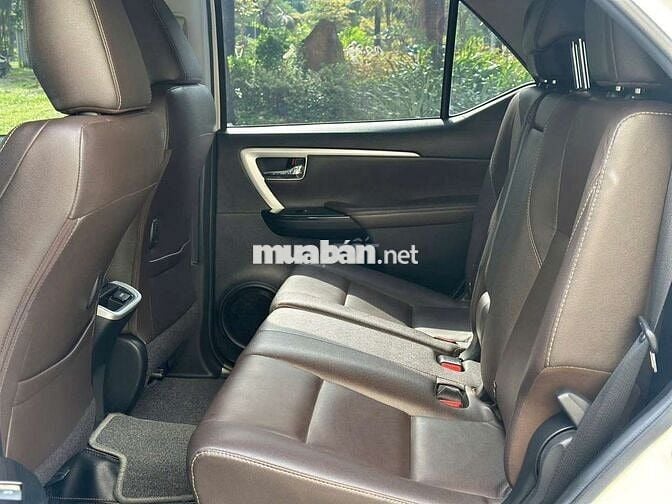 TOYOTA FORTUNER 2.7V  - 39000 km