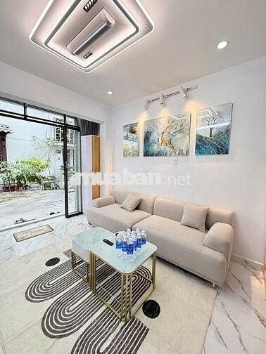 NHÀ ĐẸP Q4- 35m2 - 2 TẦNG ĐÚC - HẺM 1 XẸT- CHỈ 4 TỶ NHỈNH