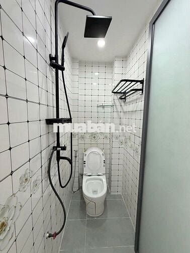 NHÀ ĐẸP Q4- 35m2 - 2 TẦNG ĐÚC - HẺM 1 XẸT- CHỈ 4 TỶ NHỈNH