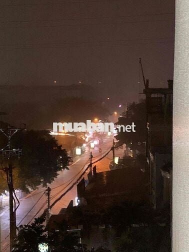 mình chỉ cho nữ thuê ưu tiên các bạn sinh viên , nhân viên vp