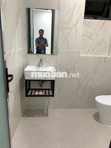 mình chỉ cho nữ thuê ưu tiên các bạn sinh viên , nhân viên vp