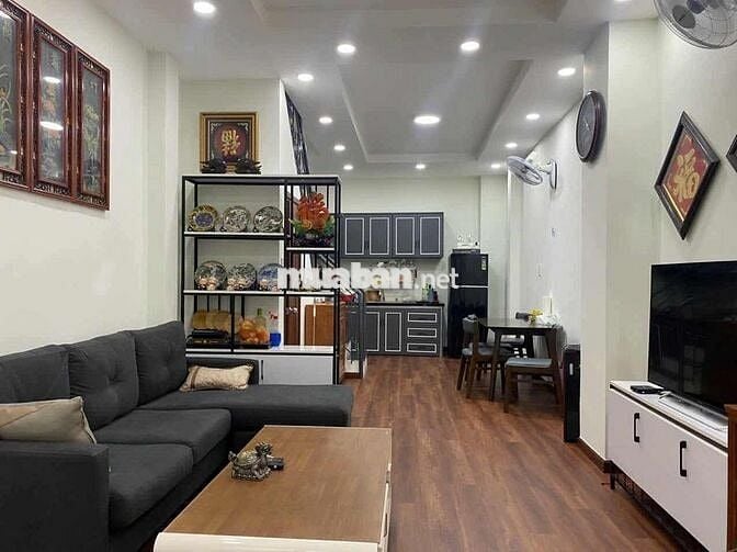 BÁN NHÀ TÂN PHƯỚC P.10 Q.10 1 TRỆT 2 LẦU 4PN (3.6M x 10M) 6,5 T TL