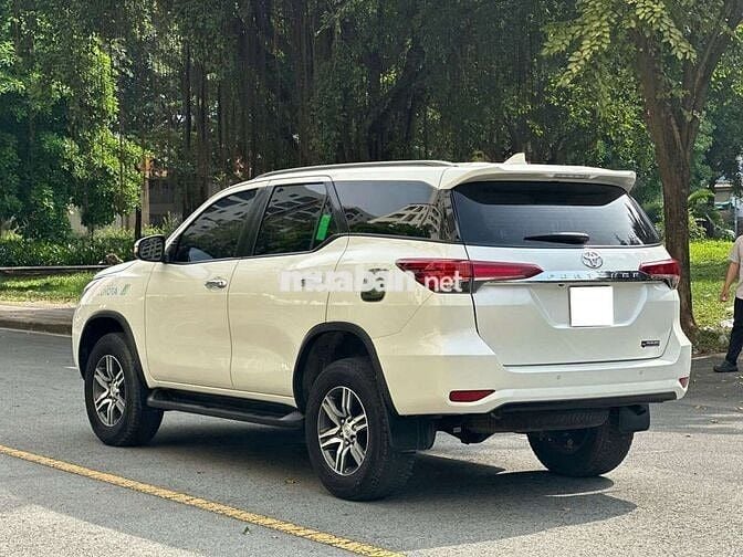 TOYOTA FORTUNER 2.7V  - 39000 km