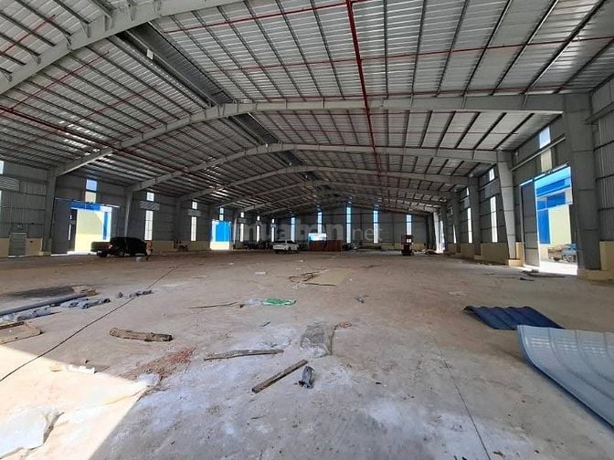 Cho thuê nhà xưởng 6.656m2, trong KCN Tân Tạo, Bình Tân , PCCC tự động