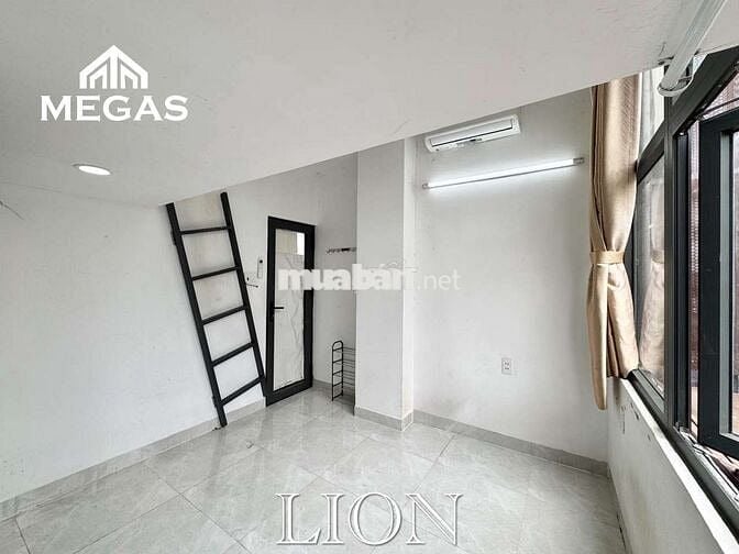 Duplex Full Nội Thất Ngay Cầu Vượt 3/2