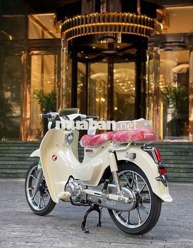 Honda Super Cub C125 2025 Trắng Mới
