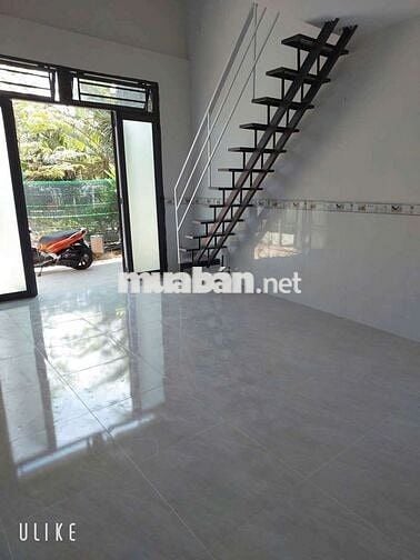 Cần tiền bán gâp...nhà tường nguyên con