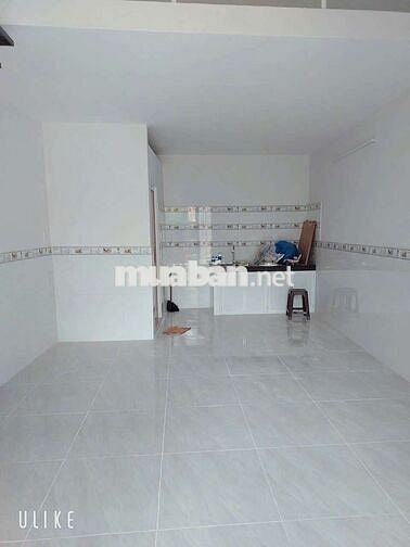 Cần tiền bán gâp...nhà tường nguyên con