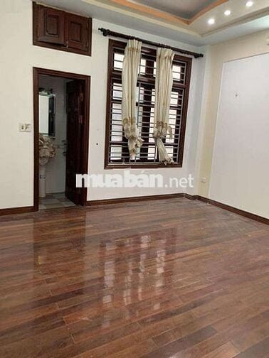 Cho thuê nhà liền kề B22 phố Trung Hòa - Diện tích 80m2 x 4,5 tầng