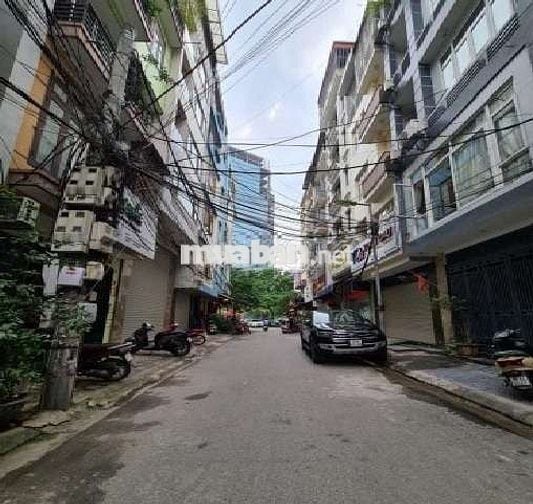 Cho thuê nhà liền kề B22 phố Trung Hòa - Diện tích 80m2 x 4,5 tầng