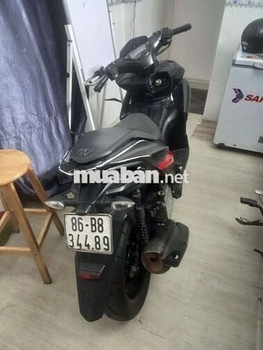 Nghĩa đen là bán một chiếc xe máy