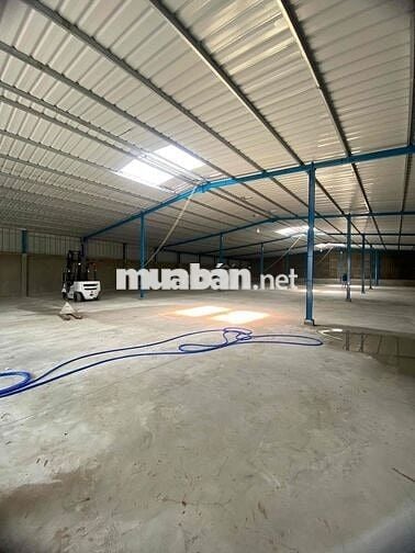 Cho thuê kho, xưởng 1200m2 Bà Điểm gần Ql1A