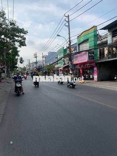 CHo thuê nhà góc 2 mặt tiền đường Vành đai trong 12x20m 3L