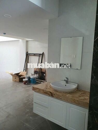 📞 Cho Thuê Nhà MT Đường A4_6x18m, Hầm Nổi 4 Lầu,Thang Máy.