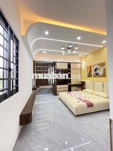 nhà sổ hồng riêng đã hoàn công. sân ô tô. khu dân cư bình chuẩn