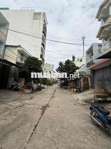 nhà thuê Nguyễn quý Yêm an lạc bình Tân nội bộ DT 80m giá 11tr