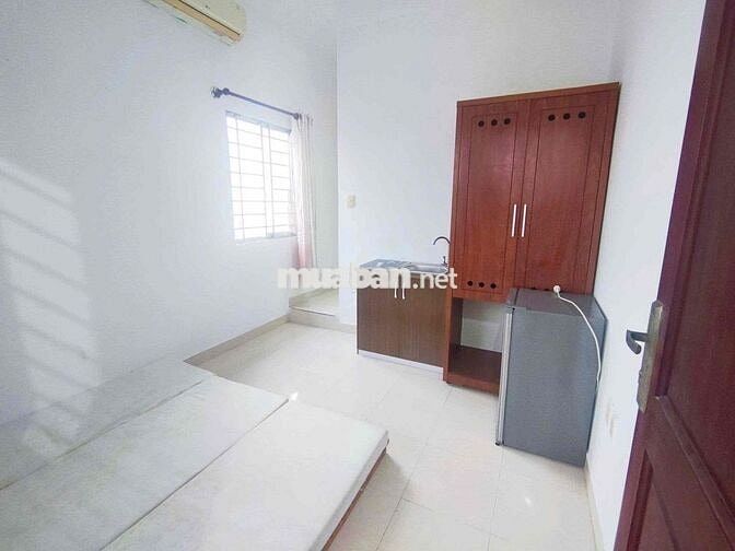 Cho thuê phòng cửa sổ trời ở trung tâm quận 1, gần ĐH Sài Gòn