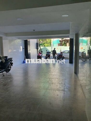 📞 Cho Thuê Nhà MT Đường A4_6x18m, Hầm Nổi 4 Lầu,Thang Máy.