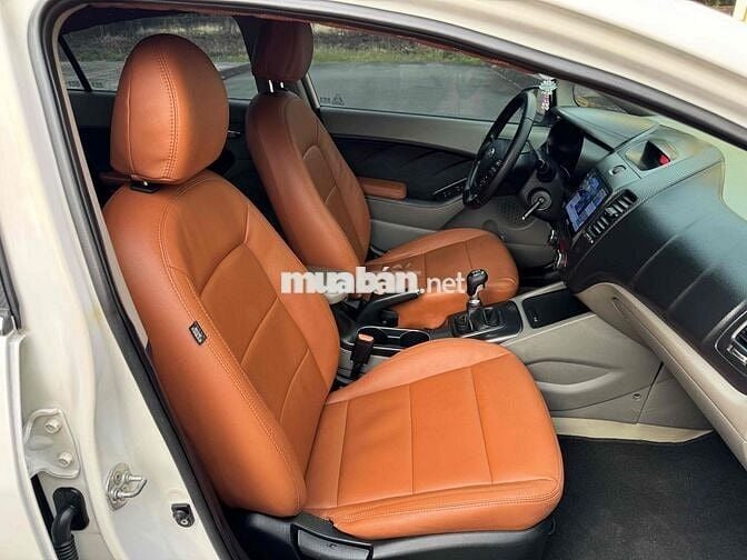 Kia K3 2015 1.6 MT - 135000 km